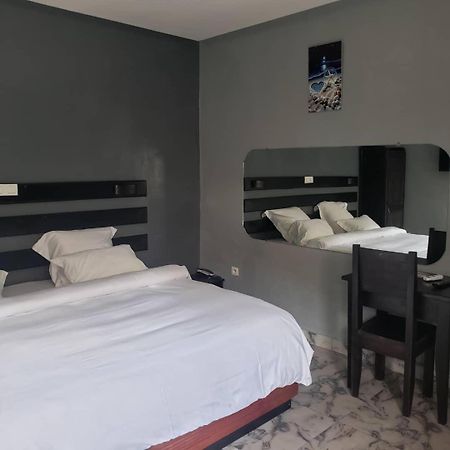 Sunrise Center Bonapriso 111 Otel Douala Dış mekan fotoğraf