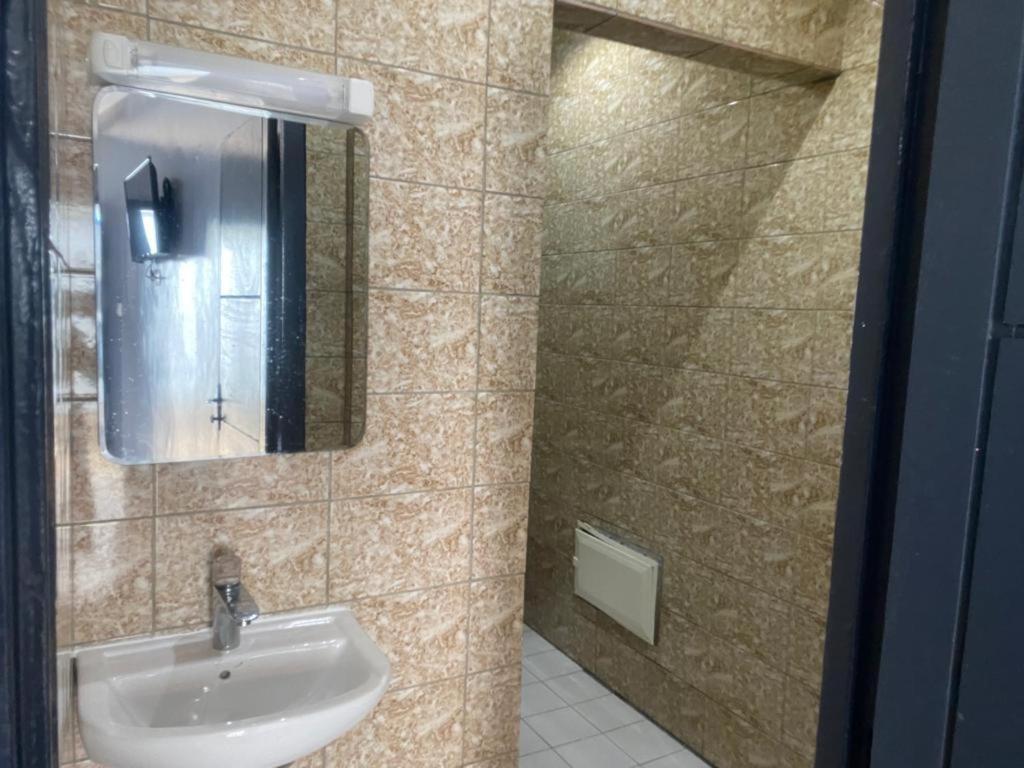 Sunrise Center Bonapriso 111 Otel Douala Dış mekan fotoğraf