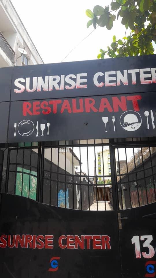 Sunrise Center Bonapriso 111 Otel Douala Dış mekan fotoğraf